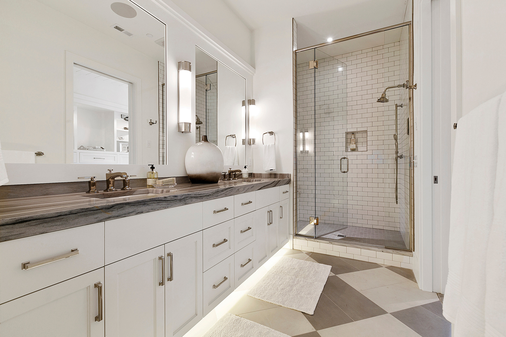 Nice bathroom with large tile flooring